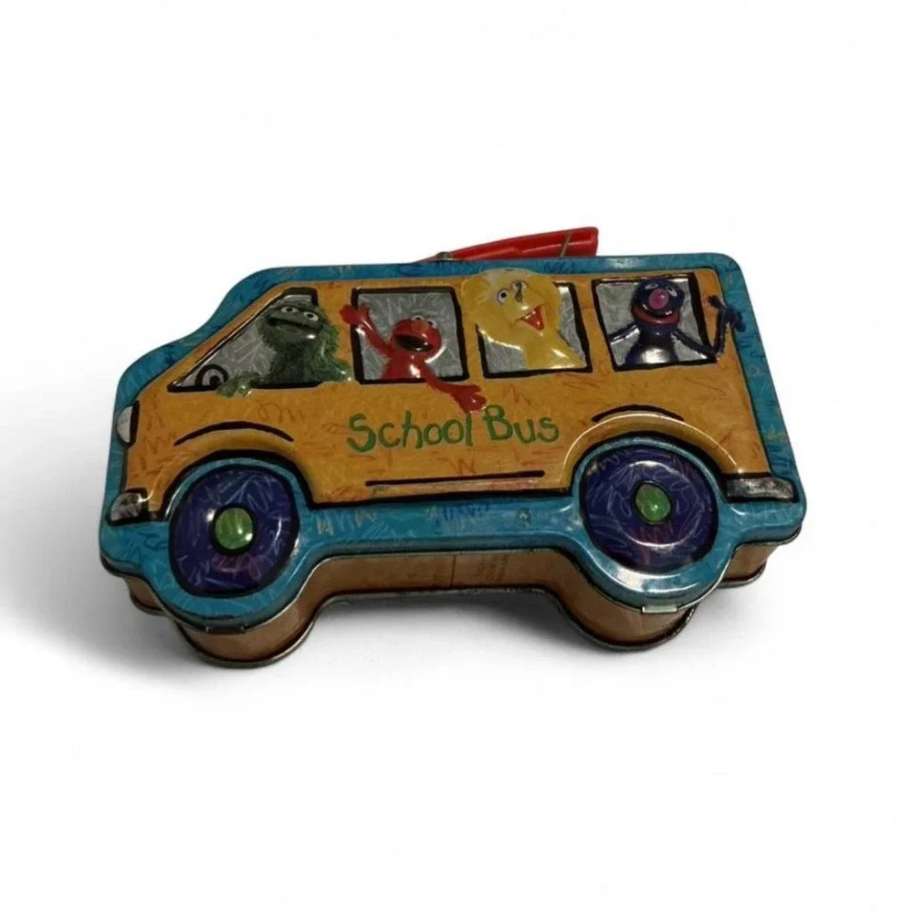 Vintage Sesame Workshop School Bus Lunch Box Kids OS Yellow Good‎ 2002 Elmo Tin